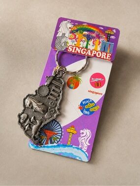 Singapore Merlion Metal Souvenir Keychain New in Original Package